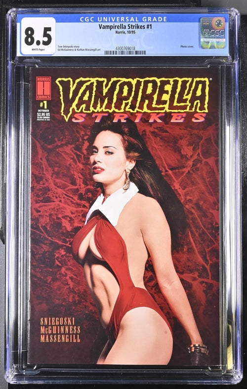 Harris Comic #1 Vampirella CGC Lot Collection of (3) 8.0, 8.5 & 9.4 White Pages Low POP