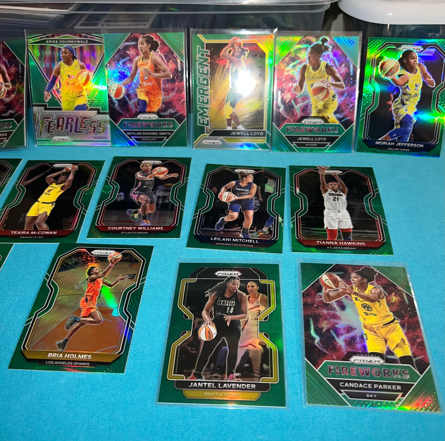 2021-22 Panini Green Prizm WNBA Basketball Card Lot (15)