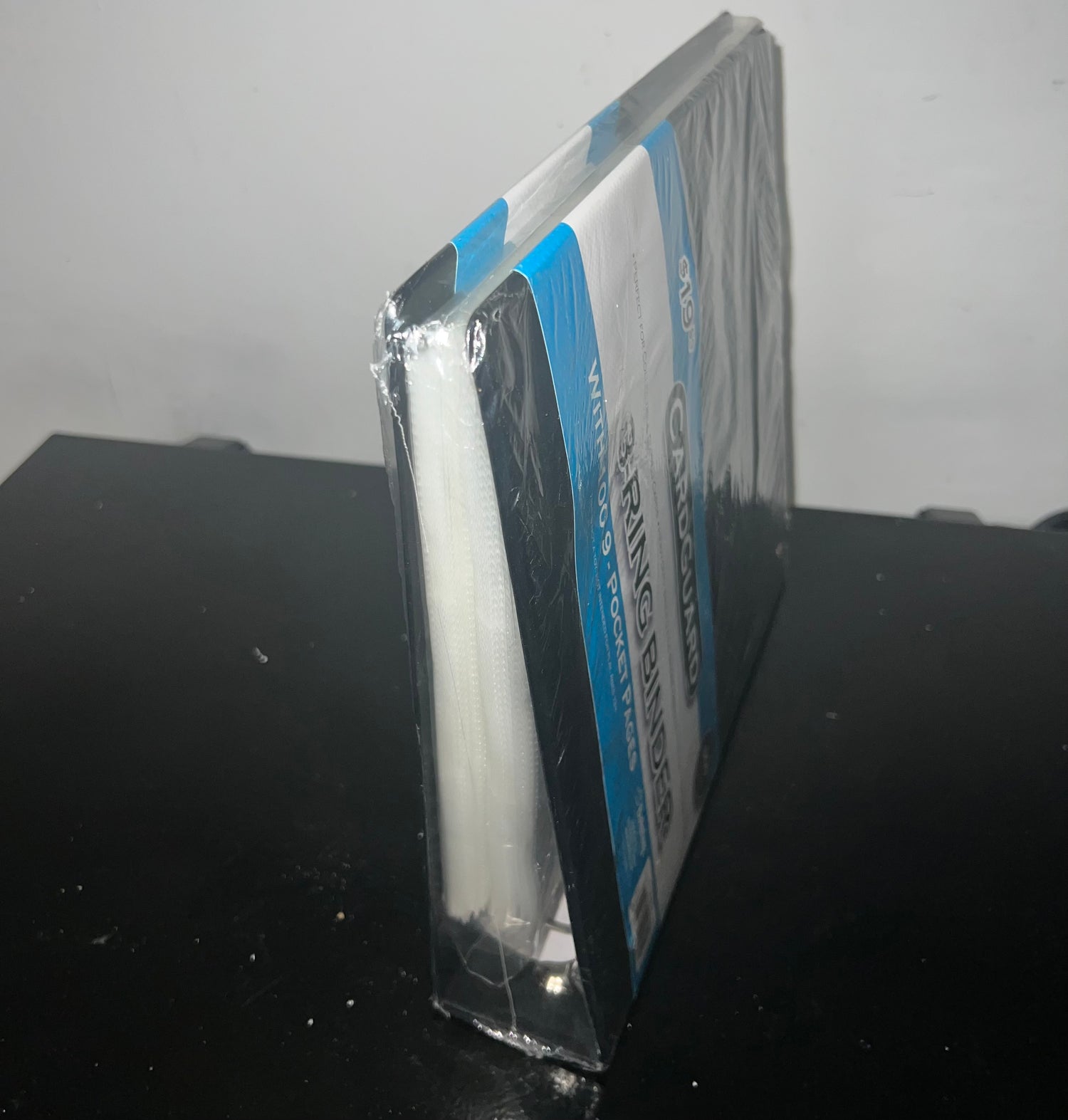 card guard 3 ring binder Amazon.com: CardGuard Trading Card Binder Pro-Folio 9 Pocket Binder