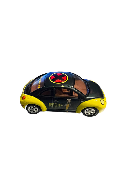JOHNNY LIGHTNING 2001 VOLKSWAGEN VW BEETLE, X-MEN ROGUE, 1:64